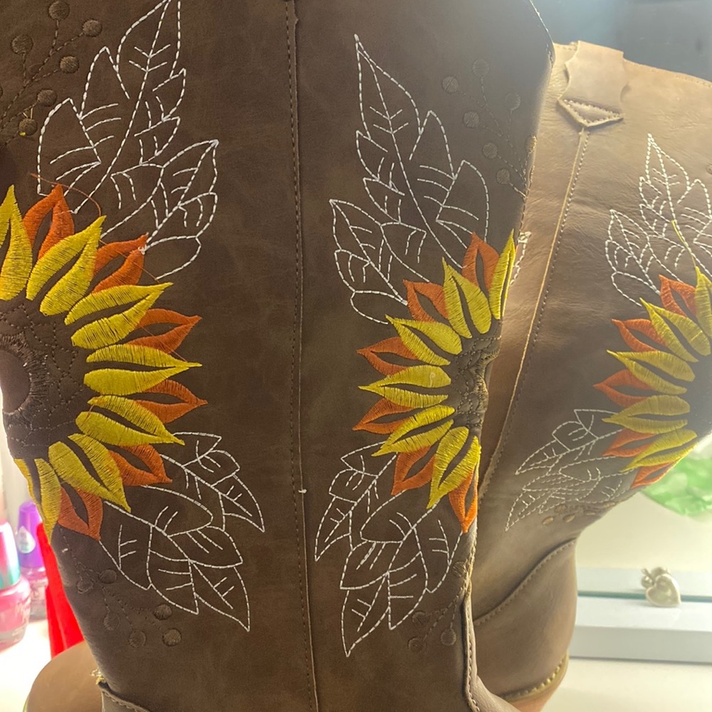 Hand stitched sunflower boots